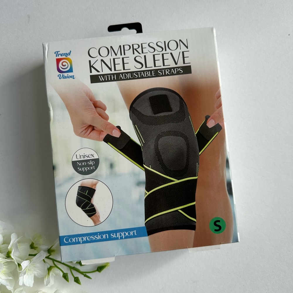 Trend Vision Compression Knee Sleeve With Adjustable Straps